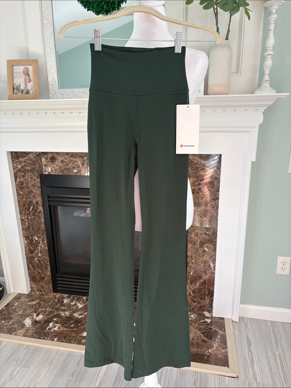 lululemon athletica High-Rise Wide Leg Pants - Forest Green